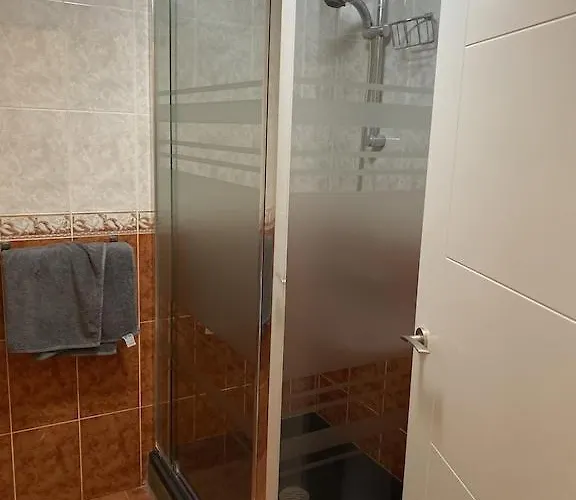 شقة Edificio Verdemar - Stunning 1 Bed With Pool & Sea Views نيرخا