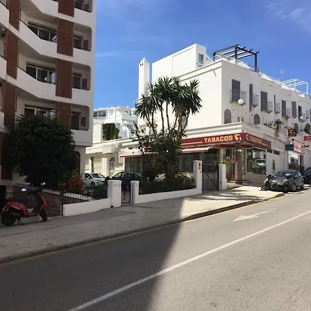 Edificio Verdemar - Stunning 1 Bed With Pool & Sea Views 公寓 内尔哈