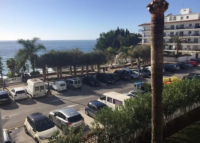 Edificio Verdemar - Stunning 1 Bed With Pool & Sea Views * 内尔哈